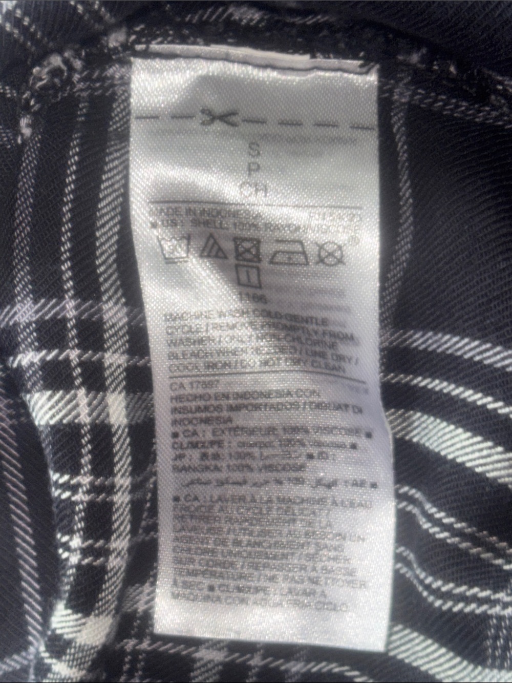 Old Navy Button Down Black Medium - Picture 6 of 6